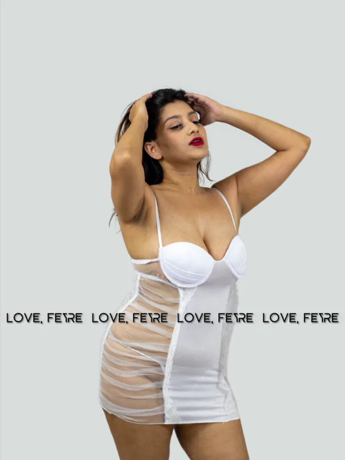 Low-Cut Seductive Transparent Nightgown - Image 3