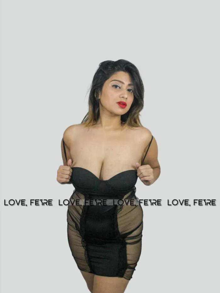 Low-Cut Seductive Transparent Nightgown - Image 2