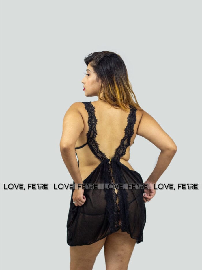 V-Neck Transparent Edge Embroidery Nightgown - Image 3